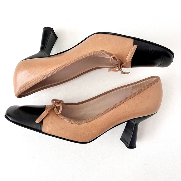 CHANEL | Vintage Beige & Black Leather Cap Toe Square Pumps Bow Logo EU 37.5 - Picture 11 of 16
